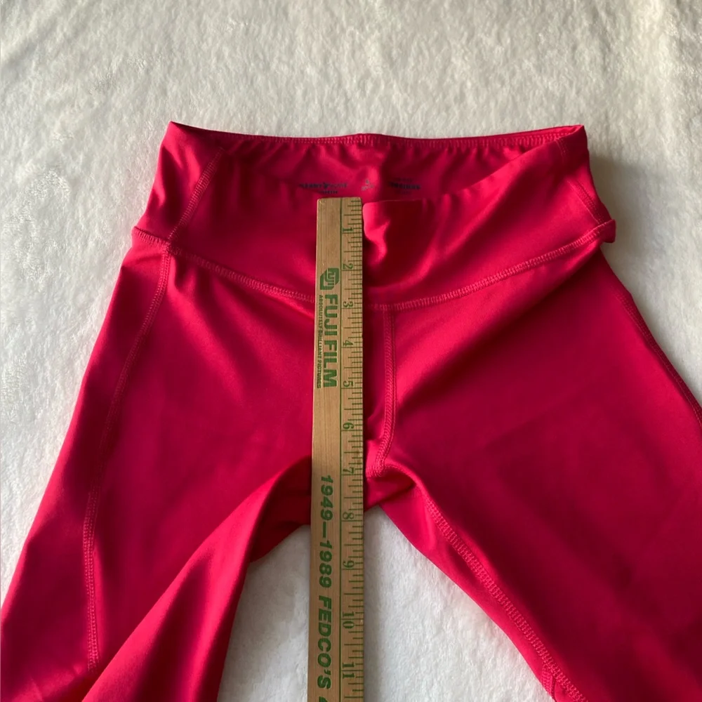 Old Navy Powerpress Leggings‎ Mid Rise Crop Mesh Size 10/12 Pink